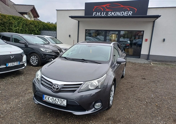 Toyota Avensis cena 32999 przebieg: 299000, rok produkcji 2013 z Czerniejewo małe 172